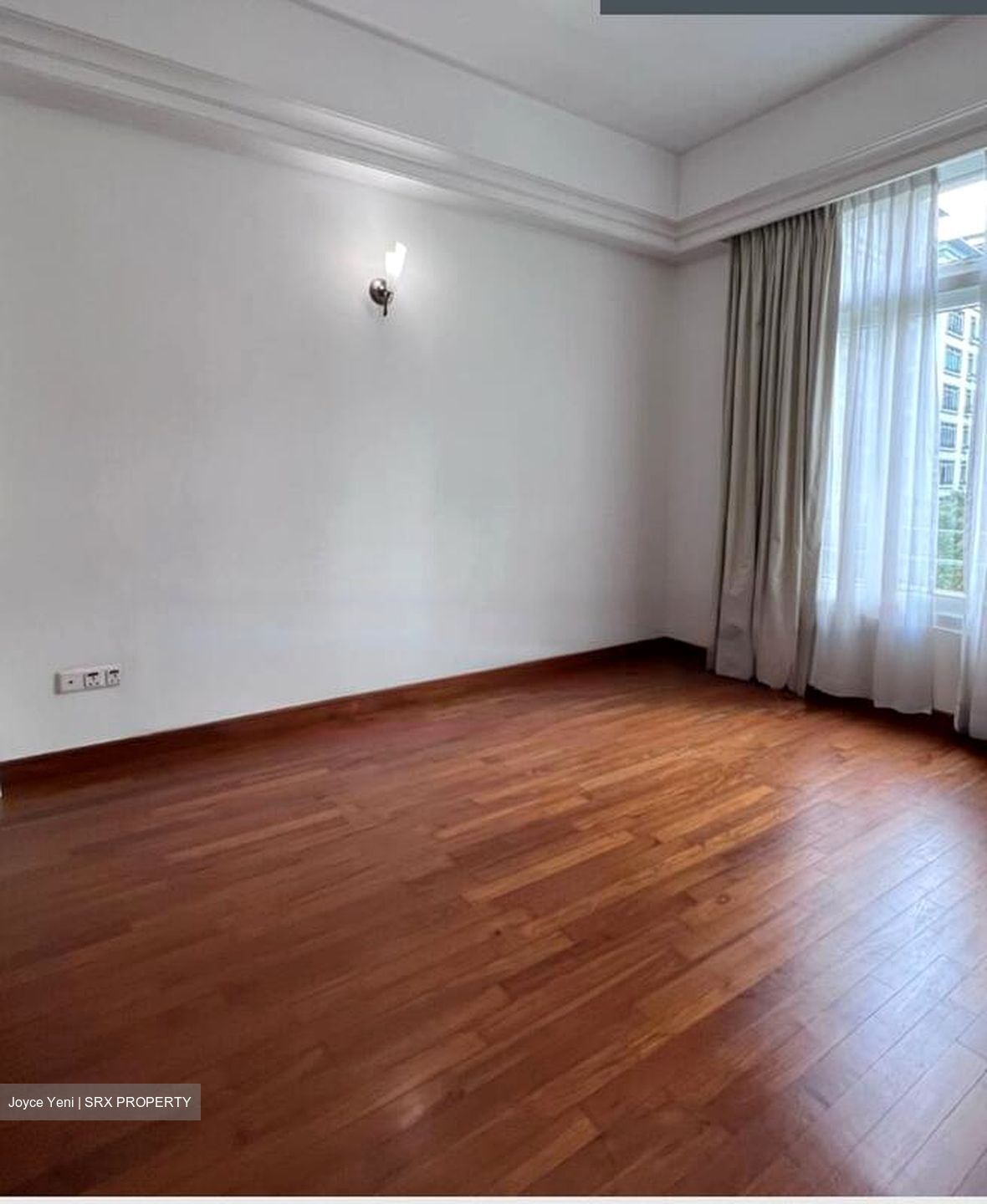 Balmoral Crescent (D10), Condominium #458873591